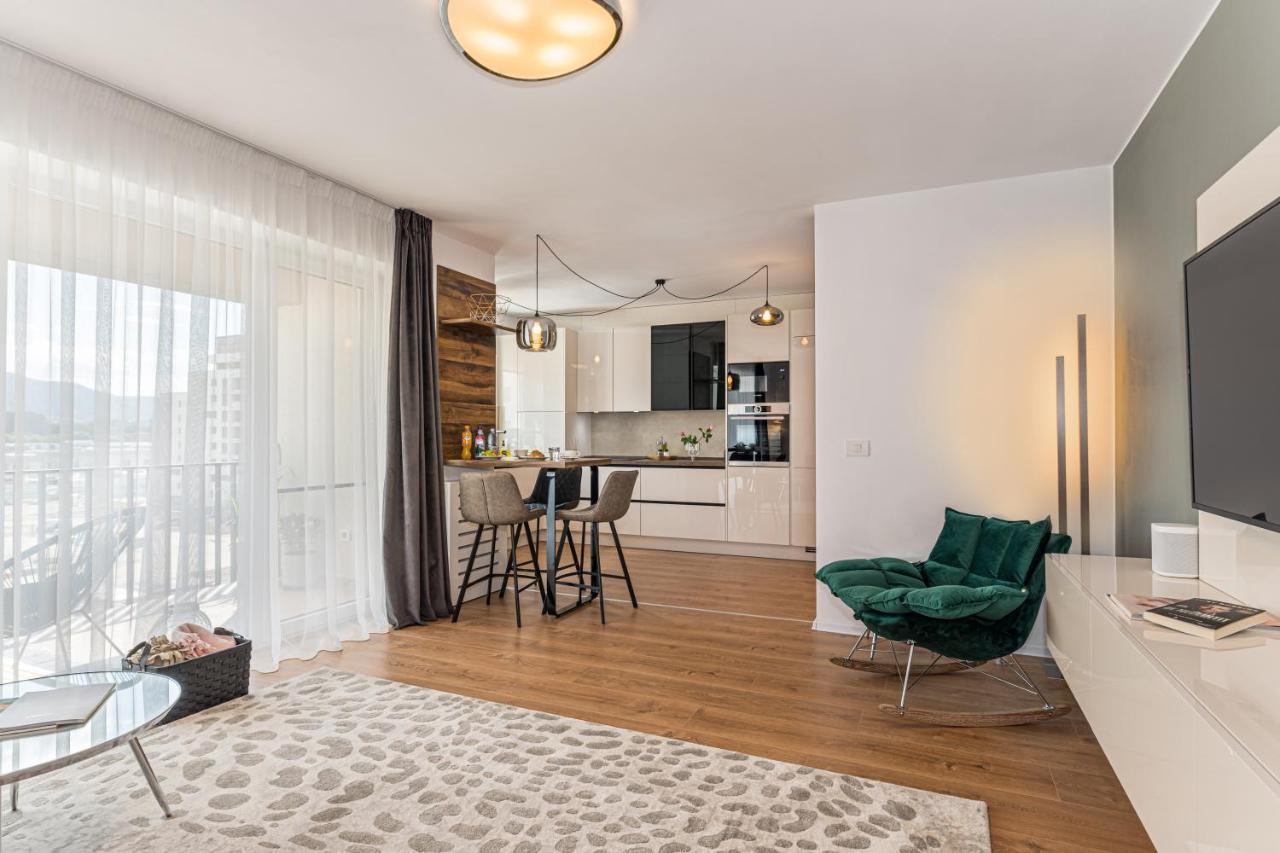 Mk Apartments Braşov Buitenkant foto