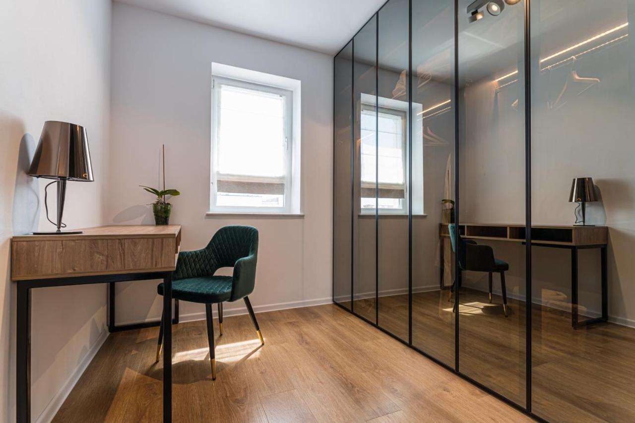 Mk Apartments Braşov Buitenkant foto