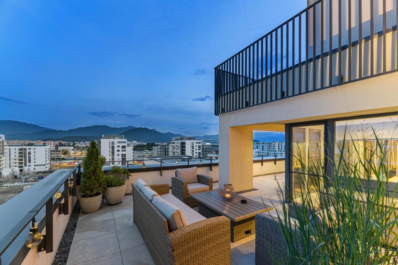 Mk Apartments Braşov Buitenkant foto
