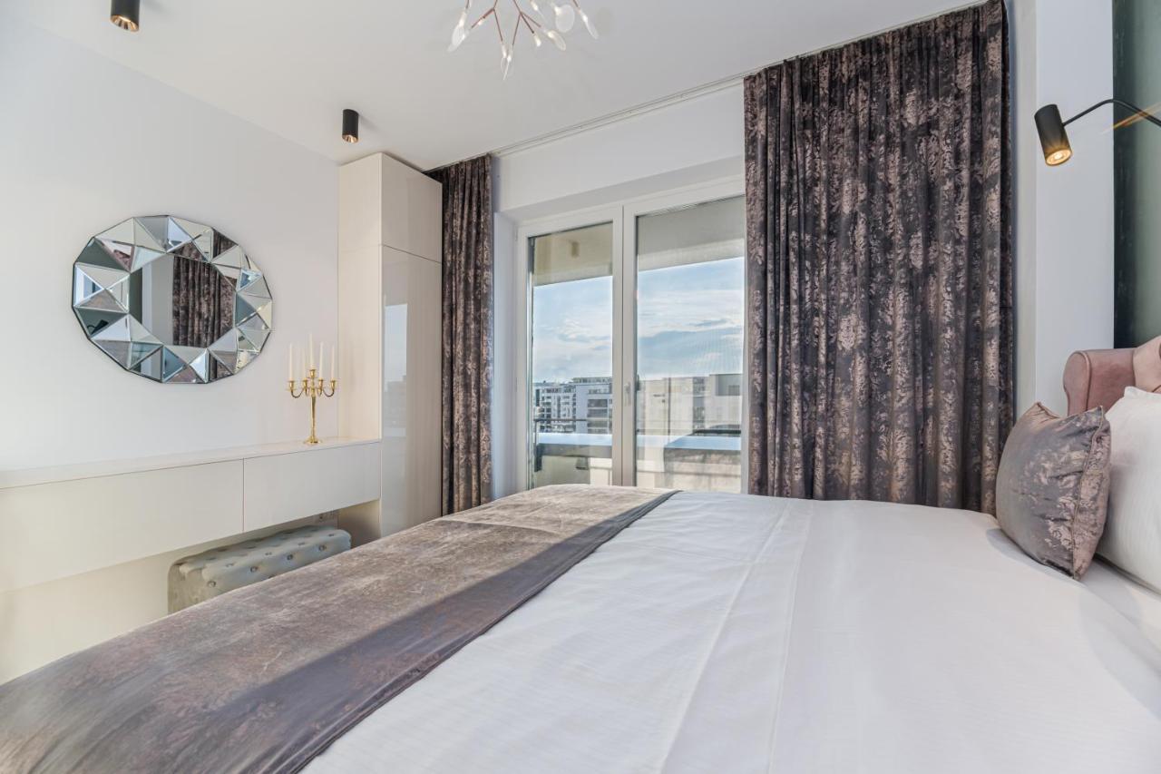Mk Apartments Braşov Buitenkant foto