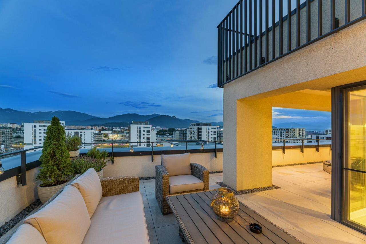 Mk Apartments Braşov Buitenkant foto